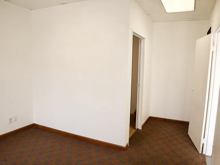 3732 W Century Blvd #10 — Photo 14