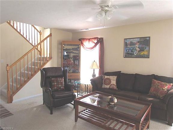 4th image of 288 Huntsford Dr