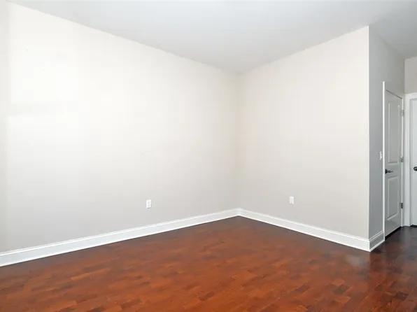 100 Marshall Street image 12 of 15