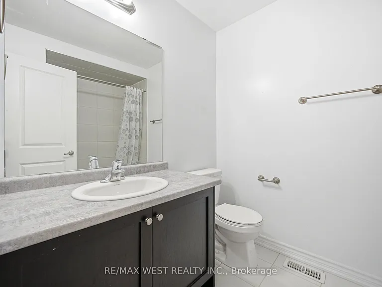 26 Hines St — Photo 35