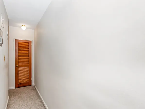 27-10 Parsons Boulevard image 9 of 11