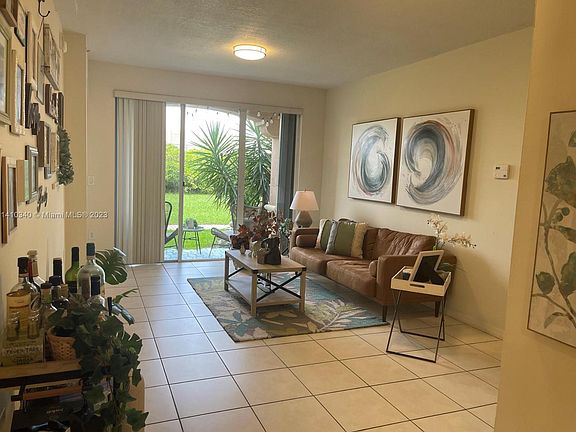 4th image of 6440 NW 114th Ave Unit 408