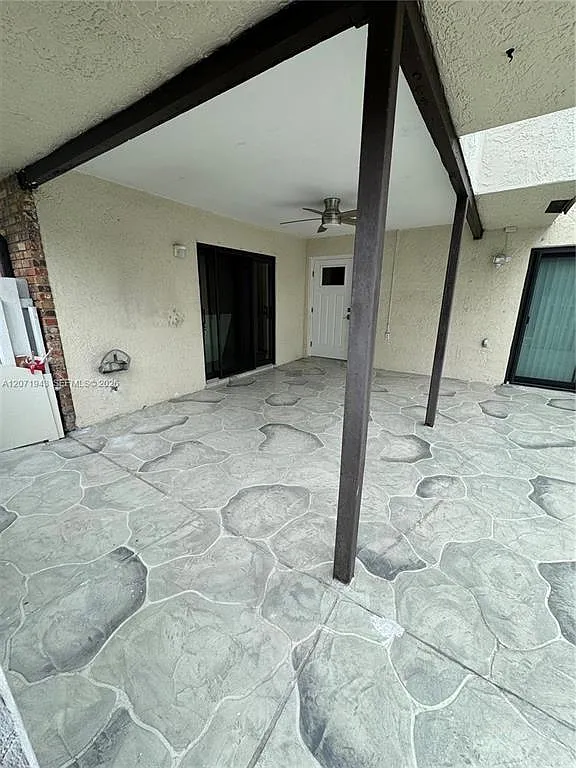 3 bed, 2.5 bath, 1449 sqft, $3,000 — Photo 3
