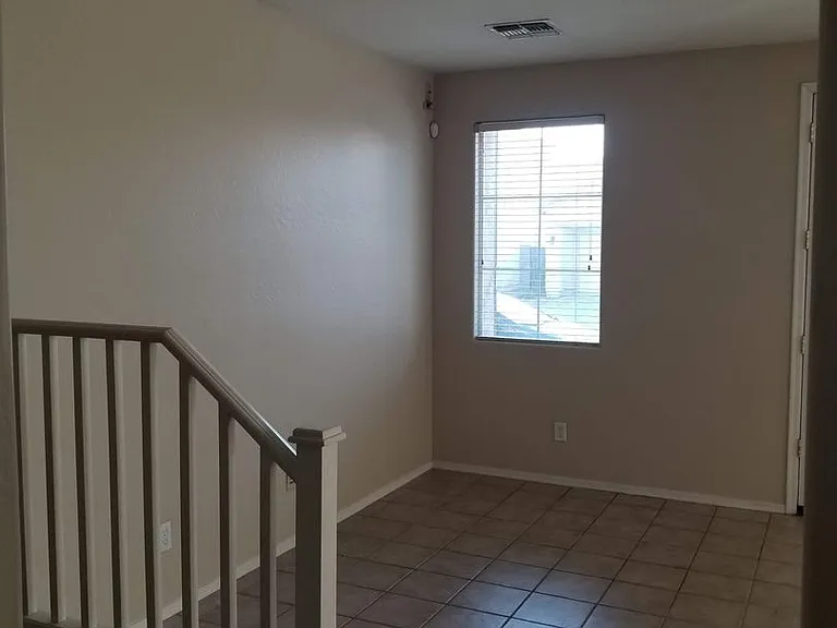 6616 W Adams St — Photo 10