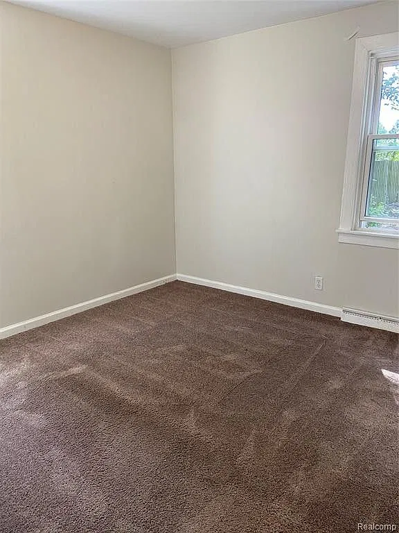 2 bed, 850 sqft, $1,200 — Photo 4