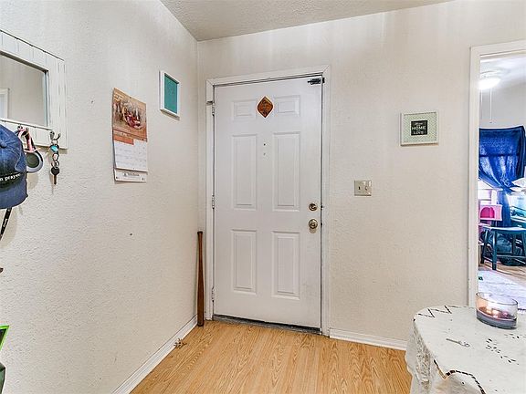 4th image of 8105 NW 23rd St