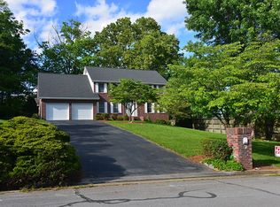 3409 Bondwood Cir, Johnson City, TN 37604