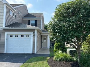 16 Treasures Pl, Queensbury, NY 12804