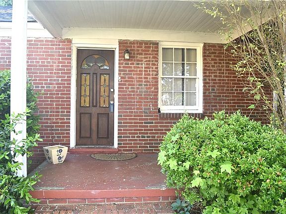 2nd image of 436 Seminole Rd