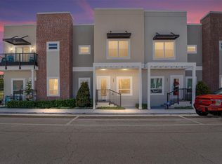 288 N Oak Ave, Sanford, FL 32771