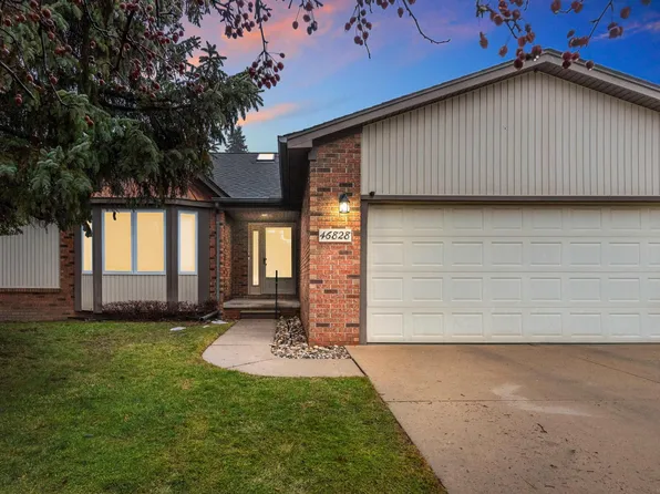 46828 Scotch Pine Ln, Macomb, MI 48042