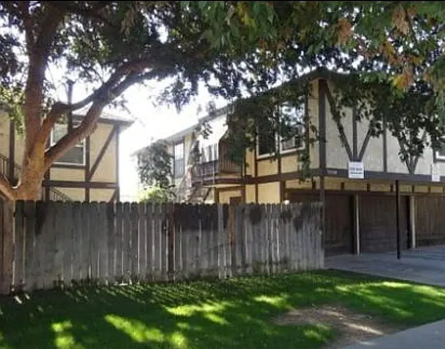 3350 E Sierra Madre Ave #201