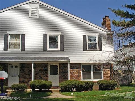 1st image of 2602 Cherrywood Ct #14