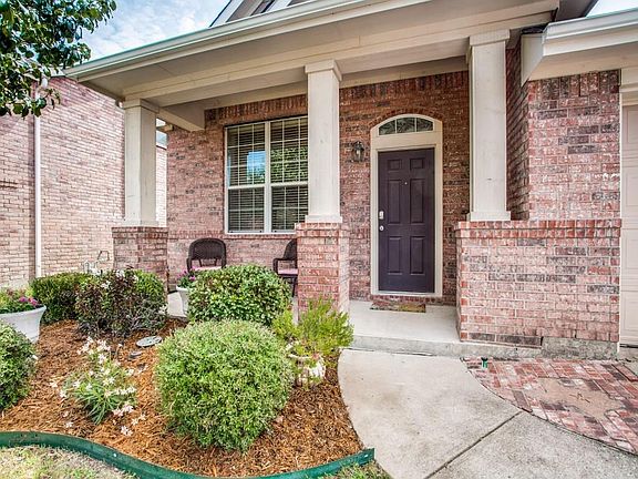 4th image of 2027 Highland Dr