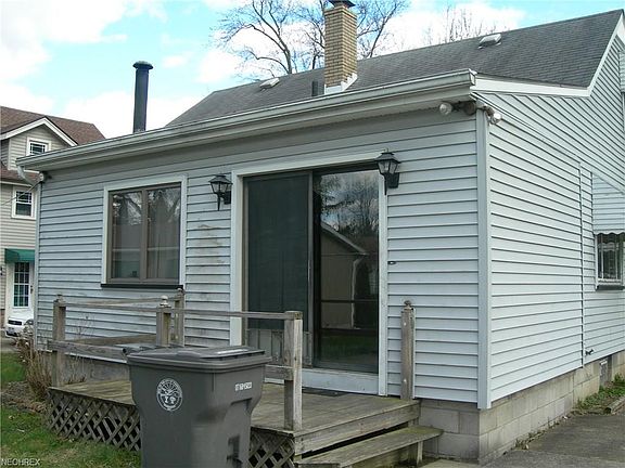 2nd image of 1630 Weston Ave