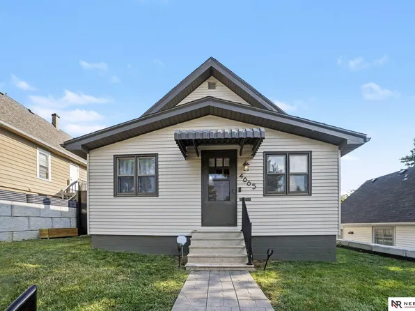 4665 Marcy St, Omaha, NE 68106