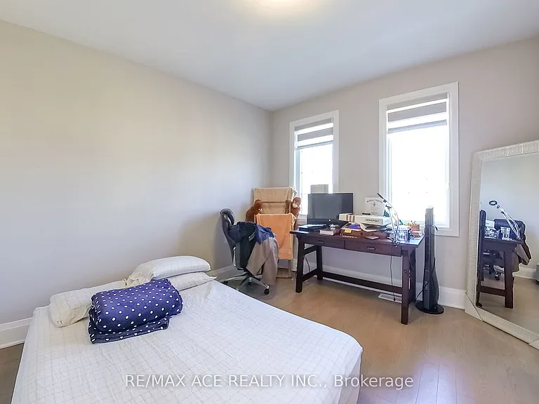 261 Marigold Ct — Photo 23