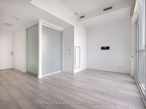 5th image of 120 Parliament St #704