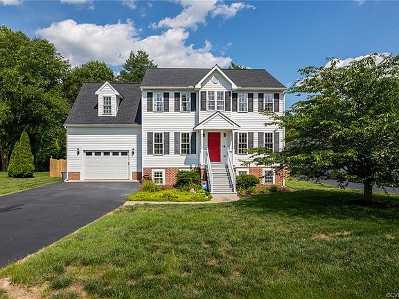 4th image of 8198 Horsham Dr