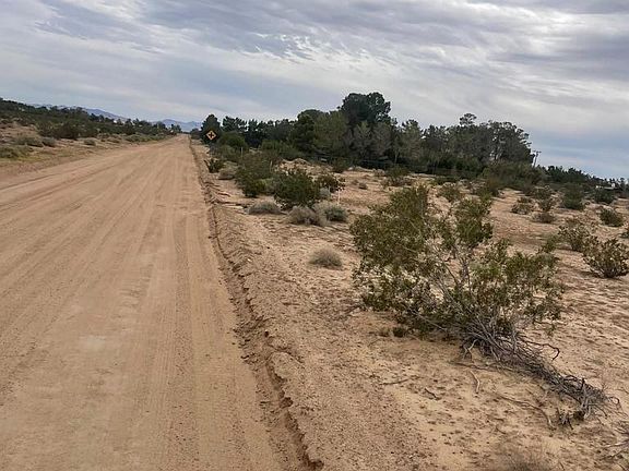 4th image of Summerset Rd