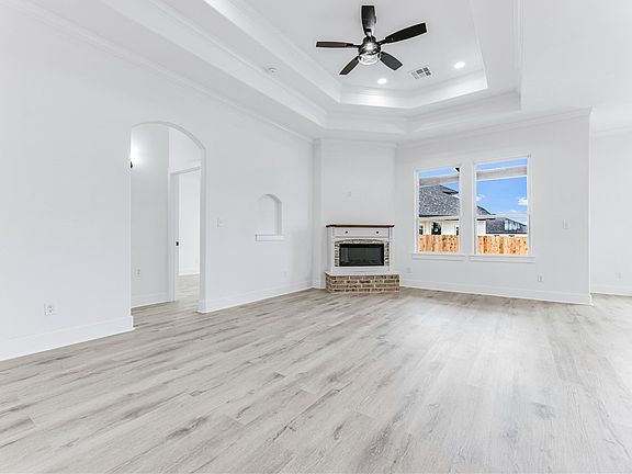 5th image of 2102 Aleppo Ct