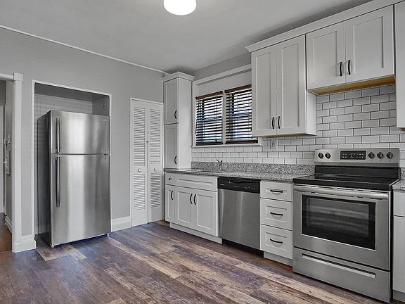 3rd image of 4997 Oleatha Ave #1F