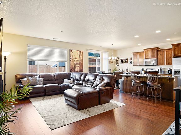 5th image of 7319 NE 31st Ave
