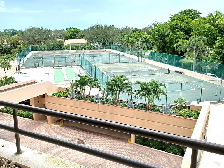 5260 S Landings Dr #405 — Photo 20