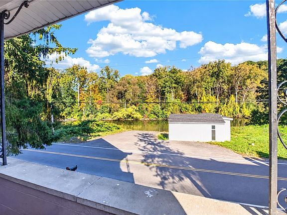 3rd image of 5539 Valley Rd