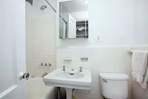 Sold by Douglas Elliman | media 4