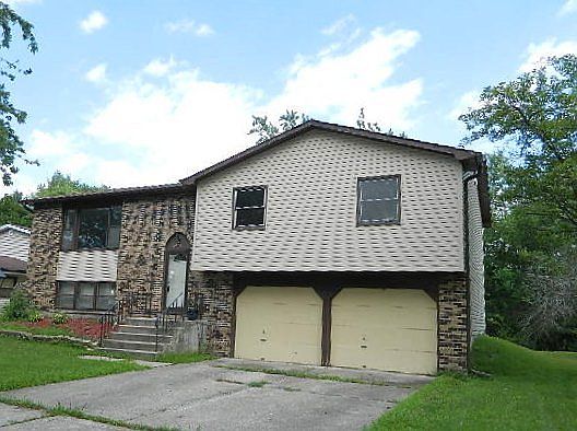 1st image of 22817 Lakeshore Dr