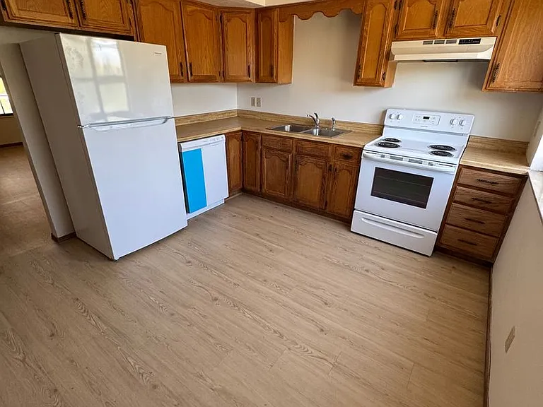 2991 W Village Ln #A-D — Photo 2