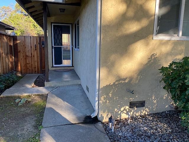 1st image of 488 Westlake Dr