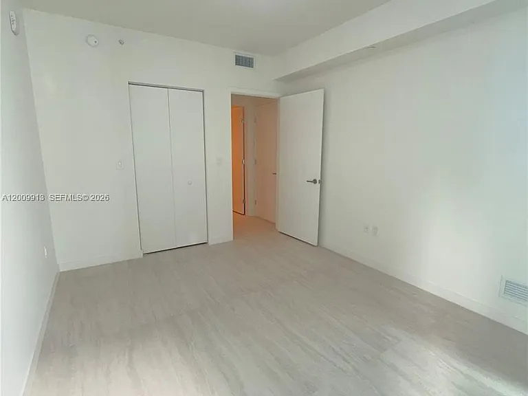 77 SE 5th St #1811 — Photo 20