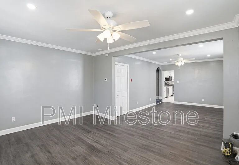 805 Mulberry Ave — Photo 6