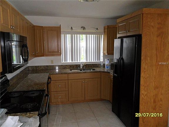 4th image of 5103 Jasmine Cir