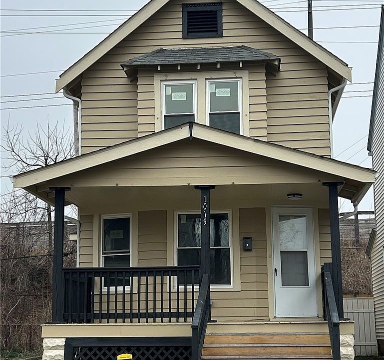 1st image of 1015 E 131st St
