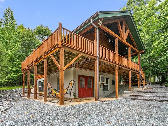 5th image of 3953 Paylor Rd