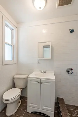 Rented by Nooklyn NYC LLC | media 8