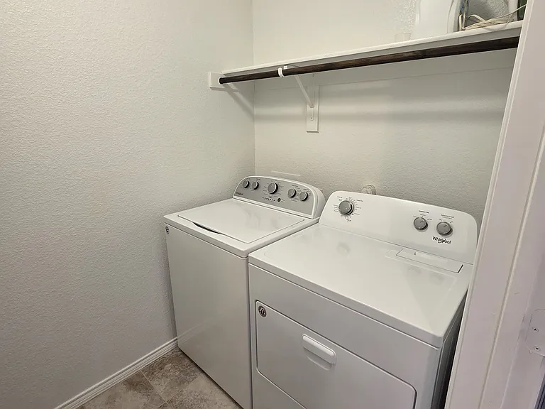 7504 Boat Wind Rd — Photo 8