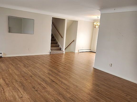 4th image of 6641 Pierce Rd