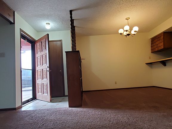 3rd image of 5112 Shadylane Dr #A