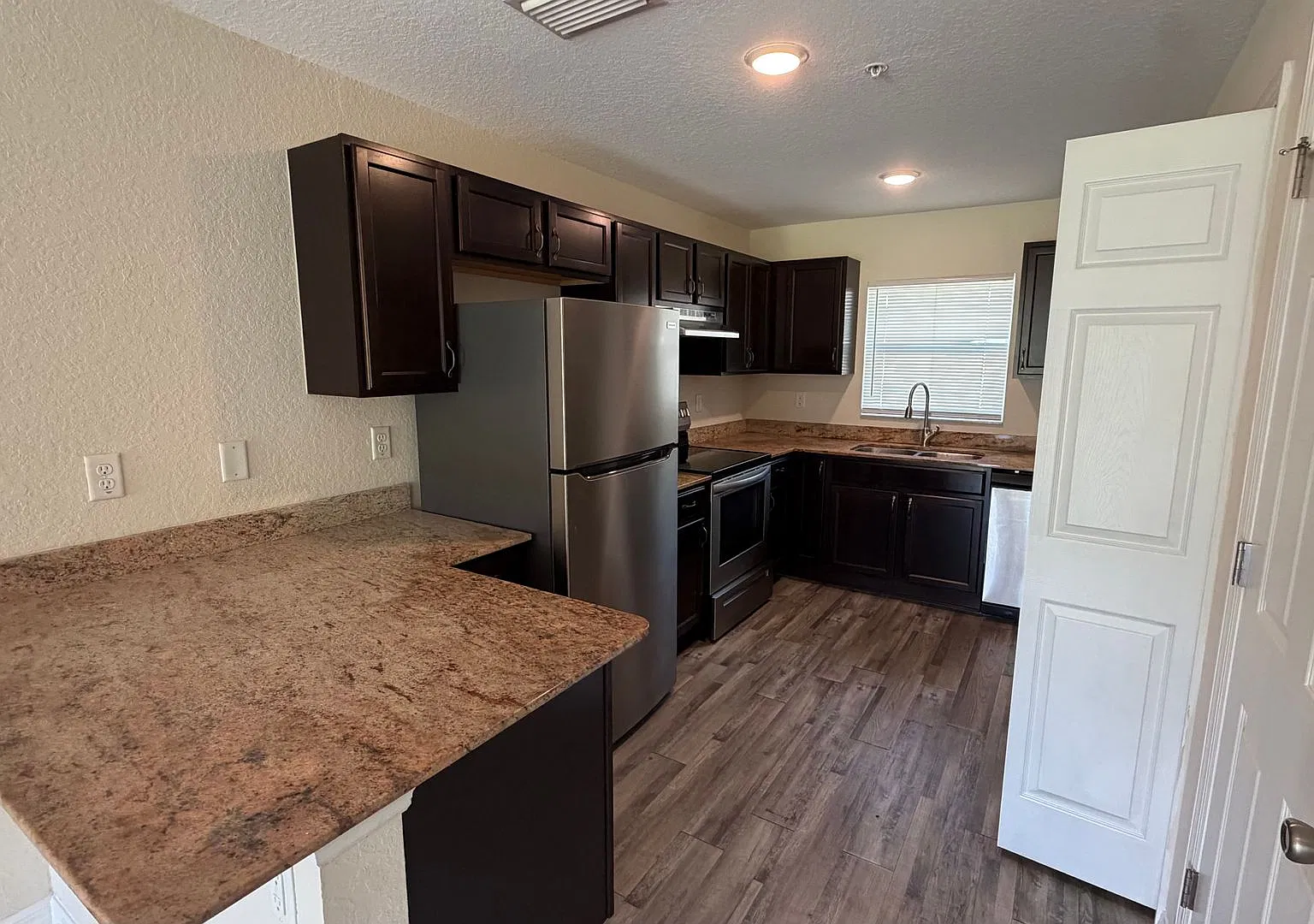 11 Laurel Pass — Photo 1