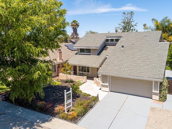 2nd image of 619 Colleen Dr