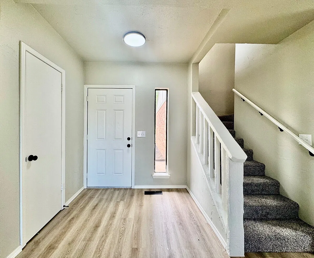 3 bed, 2.0 bath, 1250 sqft, $1,495 — Photo 3