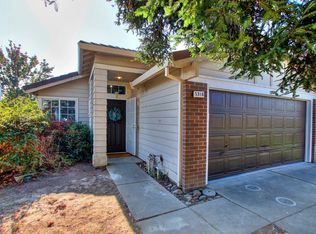 5318 Moonlight Way, Elk Grove, CA 95758