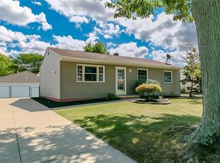 911 E 346th St, Eastlake, OH 44095
