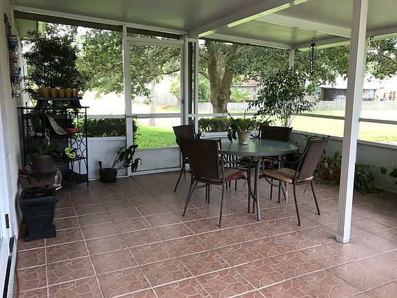 2nd image of 11236 Thicket Ct