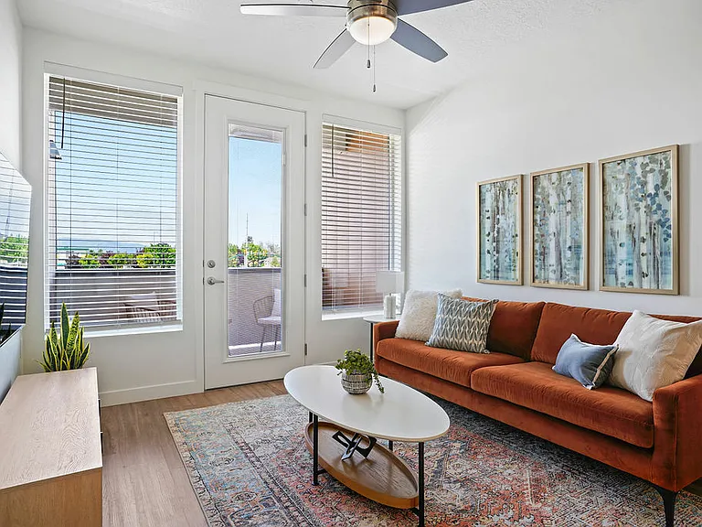 The Devon at University Place — Photo 22