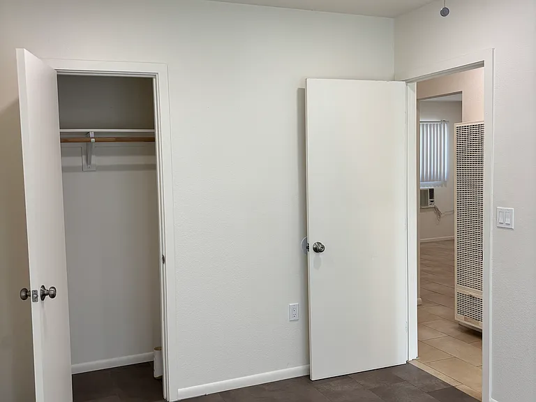 218 E 10th St #218 — Photo 11
